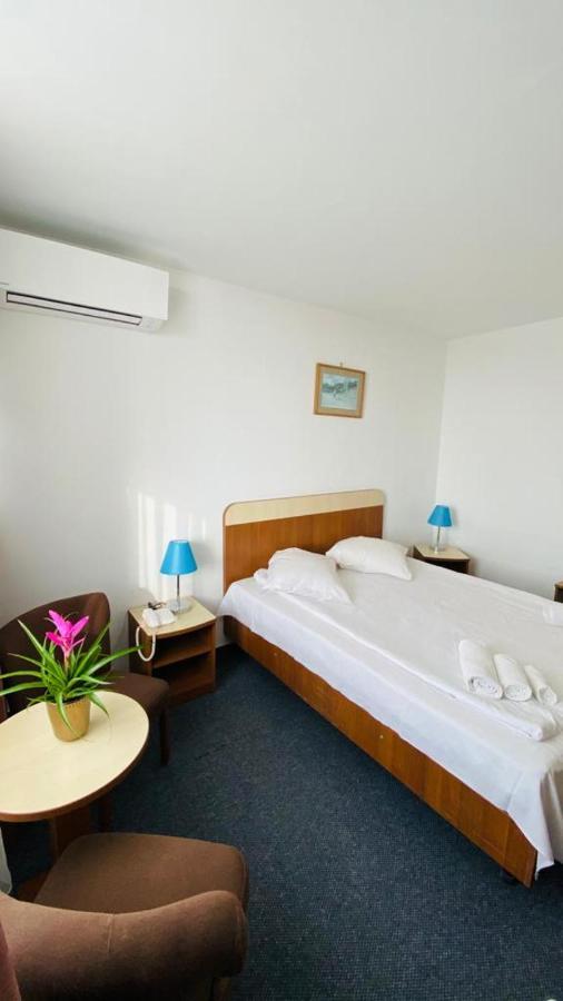 Hotel Neko Saturn Luaran gambar