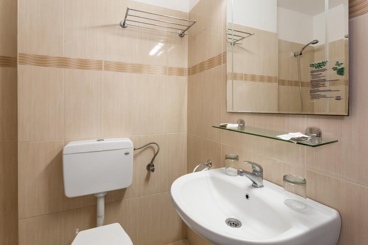 Hotel Neko Saturn Luaran gambar